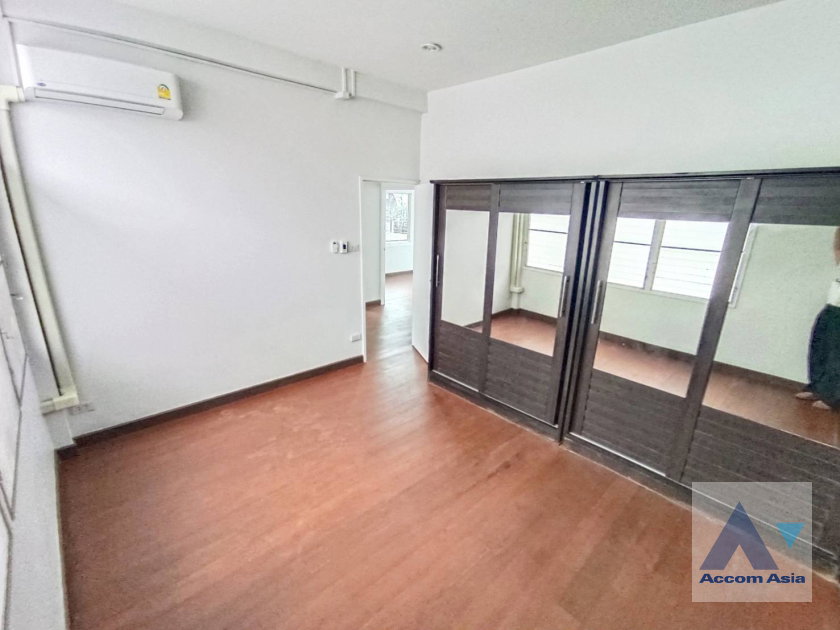 picture 🔼🔽 AccomA 📩 Pet friendly 3 BR House in Khlong Tan Nuea (AA36328) - 5/16