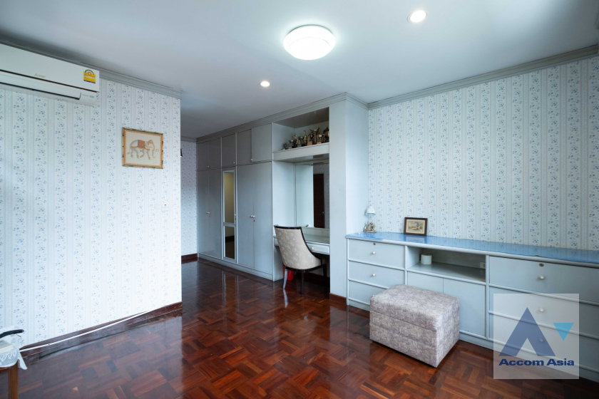 picture 🔼🔽 AccomA 📩 Classic House in Serene Garden with Spacious Layout (AA36987) - 20/20