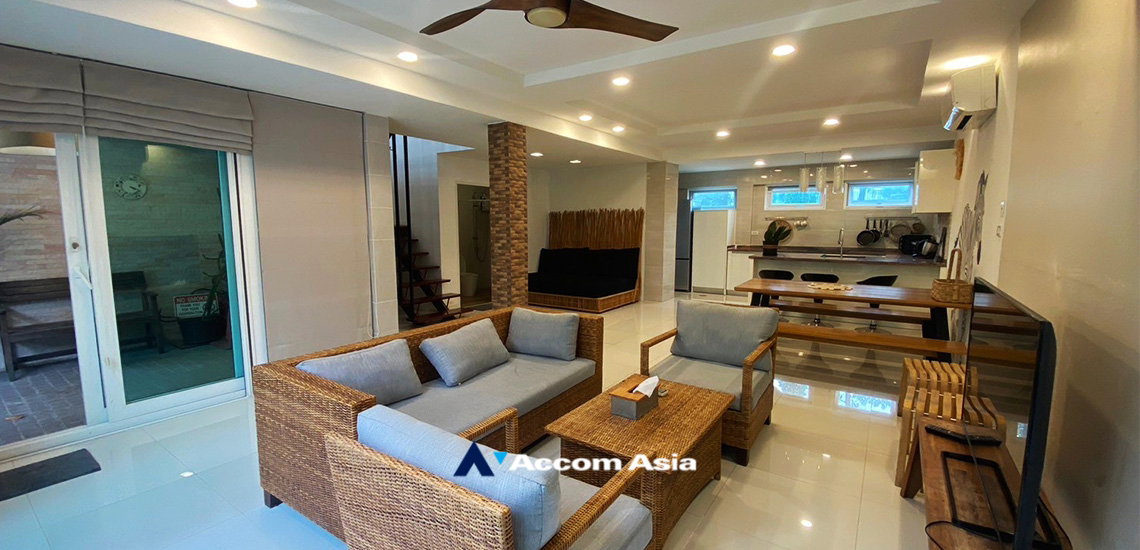 รูป 🔼🔽 AccomA 📩 Warm-toned townhouse with multiple living areas and natural beach concept (AA19225) - รูปที่ 1/20