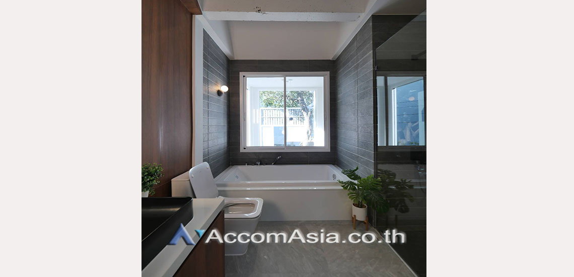 picture 🔼🔽 AccomA 📩  3 BR House in Khlong Tan Nuea (AA29529) - 13/16
