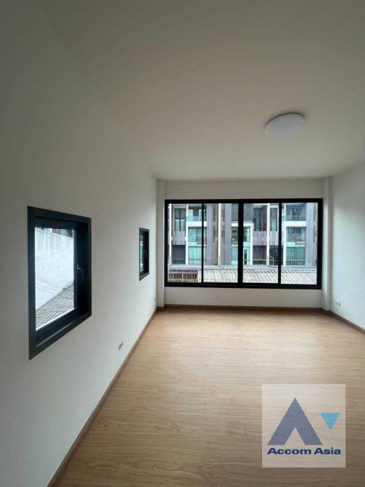 รูป 🔼🔽 AccomA 📩 Home Office 3 BR House in Phra Khanong Nuea (AA35409) - รูปที่ 6/16