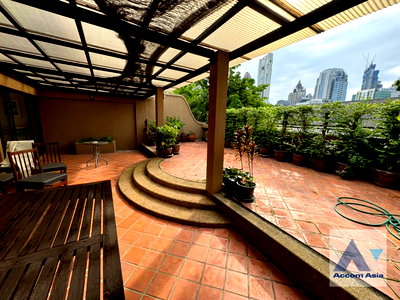 Townhouses for rent Silom and Sathorn Road : 🔼🔽 AccomA 📩  5 BR Townhouse @A serene townhouse nestled in the city center  (13002097)