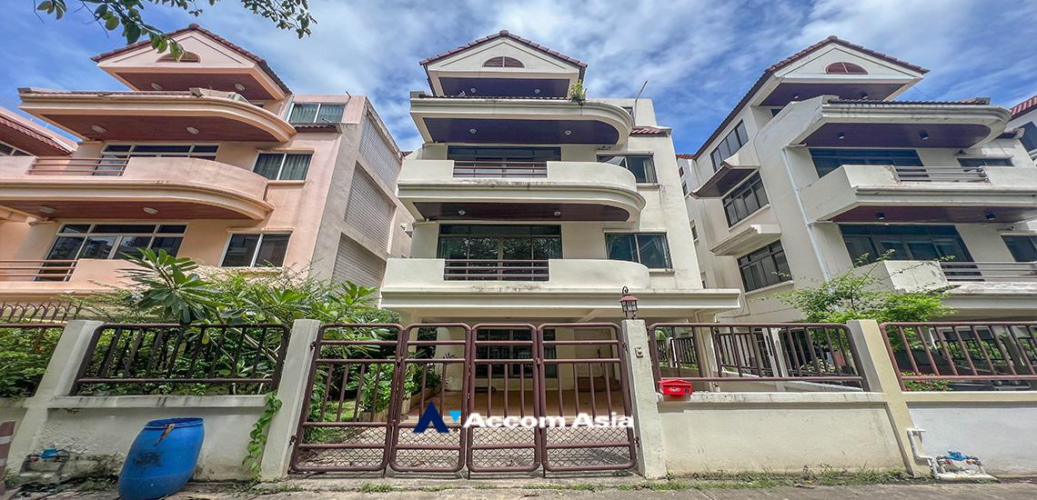 picture 🔼🔽 AccomA 📩 Spacious 4-storey house with parking and private corner yard (AA22965) - 4/20