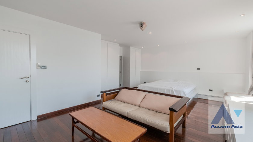 รูป 🔼🔽 AccomA 📩 Panoramic-view condo with bright interiors at Monterey Place (AA28408) - รูปที่ 15/20