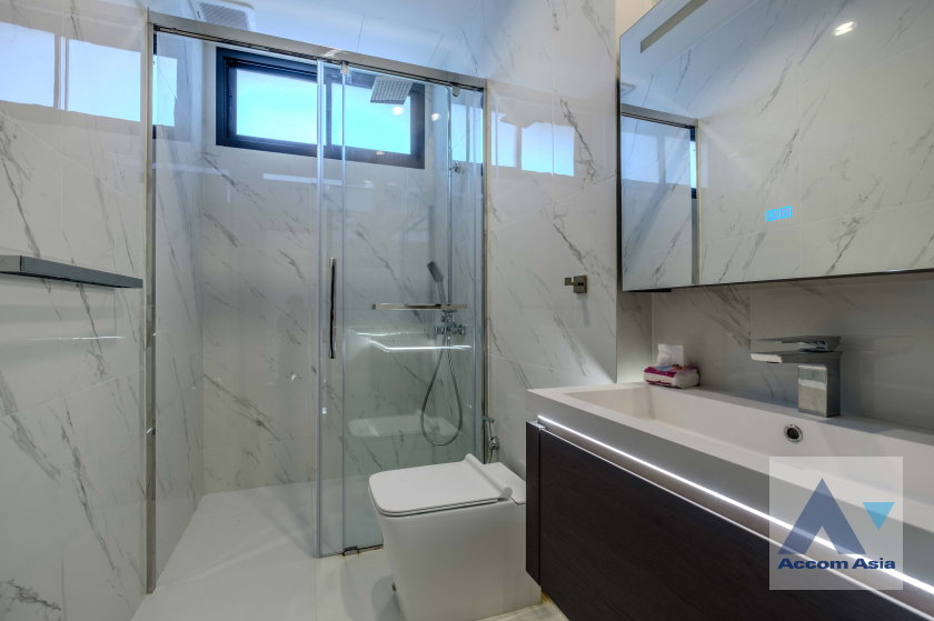 รูป 🔼🔽 AccomA 📩  4 BR House in Khlong Toei Nuea (AA35388) - รูปที่ 13/20