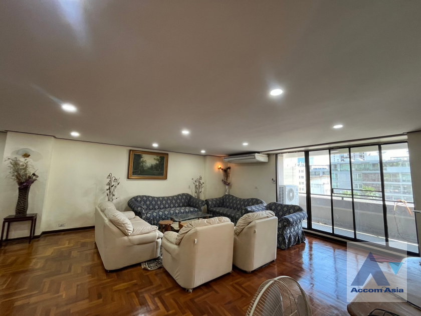 picture 🔼🔽 AccomA 📩  3 BR Condominium @The Concord (AA25944) - 1/15