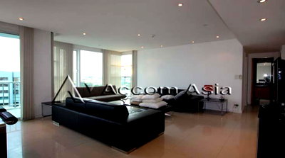 คอนโดให้เช่า : 🔼🔽 AccomA 📩 Modern condo with city view and private balcony (1519409)