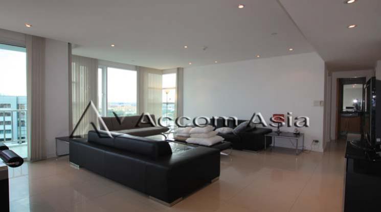 picture 🔼🔽 AccomA 📩 Modern condo with city view and private balcony (1519409) - 1/9