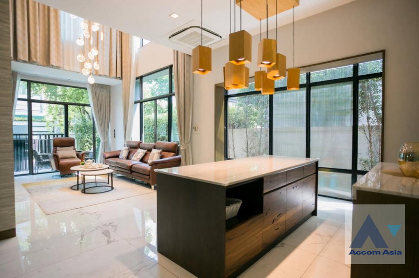 รูป 🔼🔽 AccomA 📩 Elegant resort-style house with pool and garden in Sukhumvit (AA34434) - รูปที่ 5/20