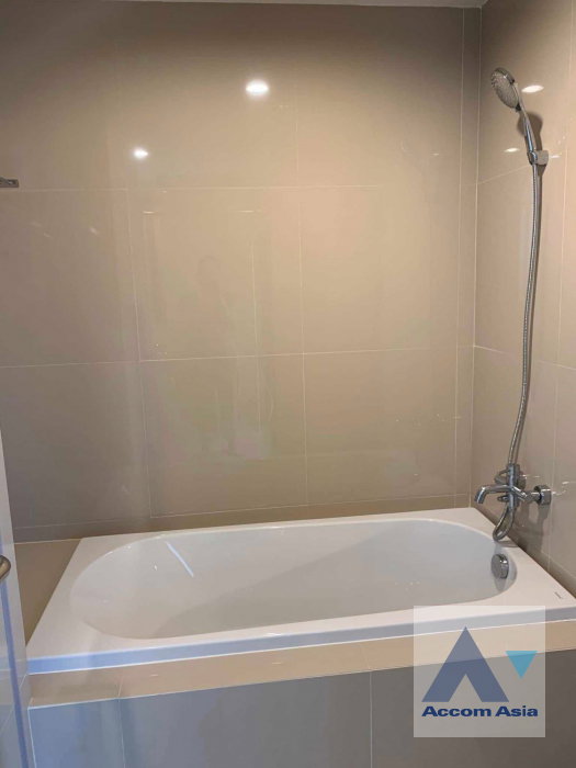 รูป 🔼🔽 AccomA 📩  2 BR Condominium @Noble Above Wireless Ruamrudee (AA42845) - รูปที่ 8/9