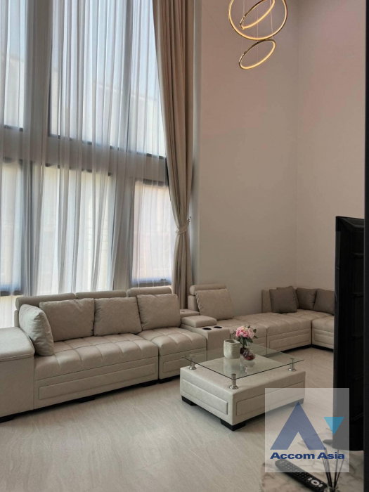 รูป 🔼🔽 AccomA 📩 Pet friendly,Home Office 3 BR House @Baan Klang Muang CLASSE Sukhumvit 77 (AA38596) - รูปที่ 3/20