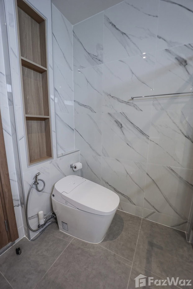 picture Stunnig Pool Villa for Sale 1990385 - 4/16