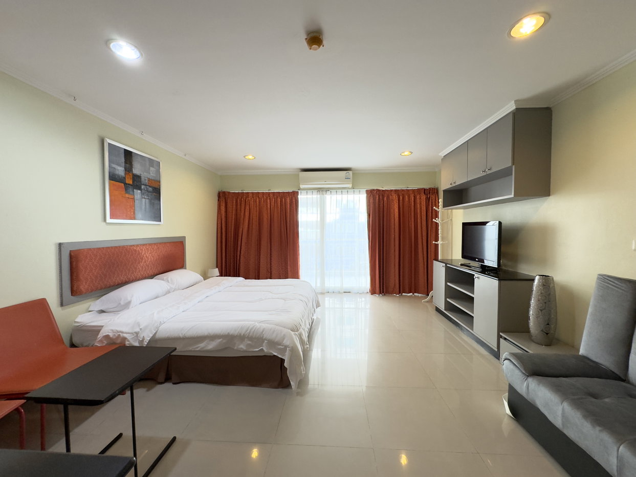 รูป 1 Bedroom Condo for Rent at Platinum Suites in Thepprasit Pattaya - รูปที่ 3/19