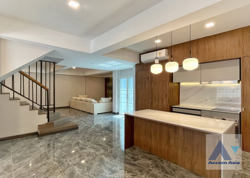 รูป 🔼🔽 AccomA 📩 Pet friendly,Home Office 5 BR Townhouse @ (AA44391) - รูปที่ 6/20