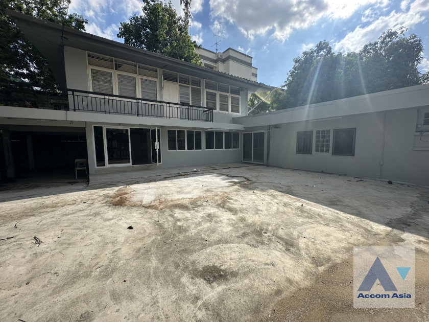 picture 🔼🔽 AccomA 📩 Home Office 2 BR House in Khlong Tan Nuea (AA44738) - 1/17