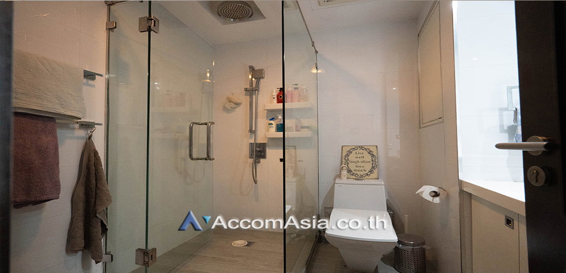 รูป 🔼🔽 AccomA 📩 Modern-style condominium with a balcony and beautiful city views. - รูปที่ 18/18