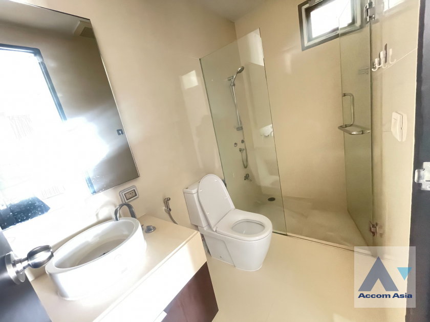 picture 🔼🔽 AccomA 📩 The Madison Condominium - 15/18