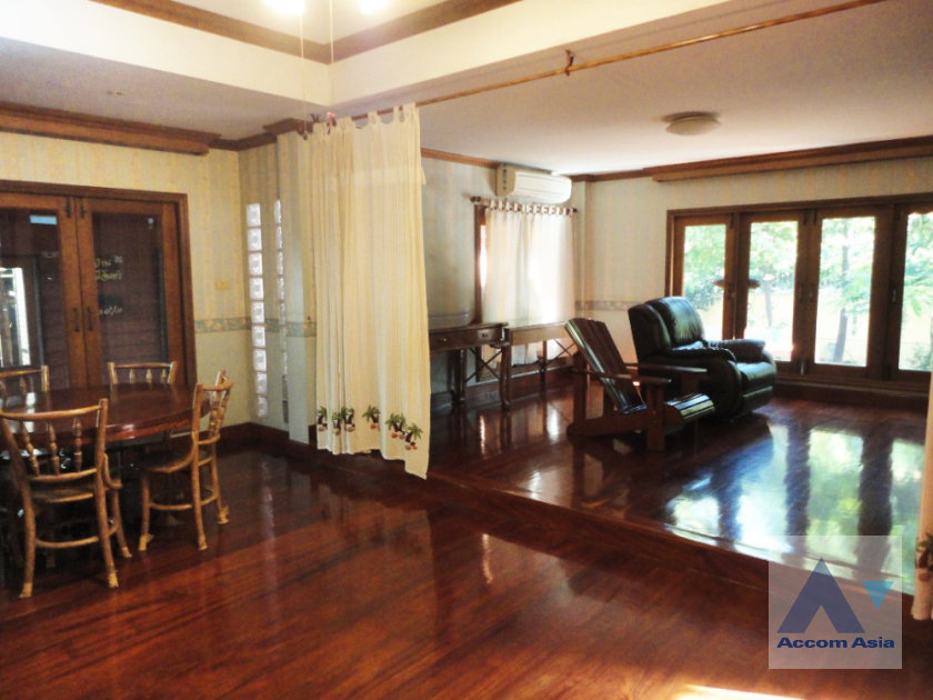 picture 🔼🔽 AccomA 📩 Classic wood home with garden terrace and vintage interior (AA36754) - 4/20