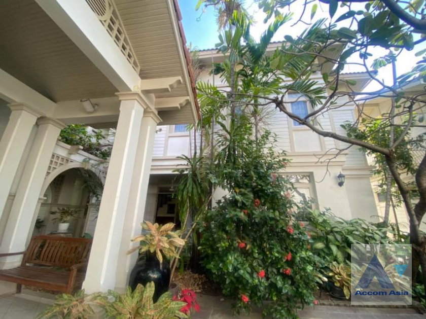 รูป 🔼🔽 AccomA 📩 Private Swimming Pool 2 BR House in Khwaeng Sam Sen Nai (AA42941) - รูปที่ 2/20
