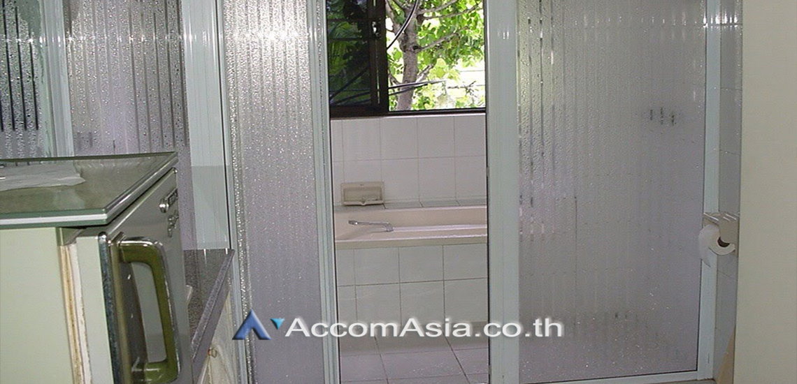 picture 🔼🔽 AccomA 📩 4 BR Townhouse in Klong Tan (110192) - 10/12