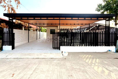 Houses for sale Payap University (Kaeo Nawarat Campus) : FOR SALE  HOUSE PROPERTY  2990000 BAHT.