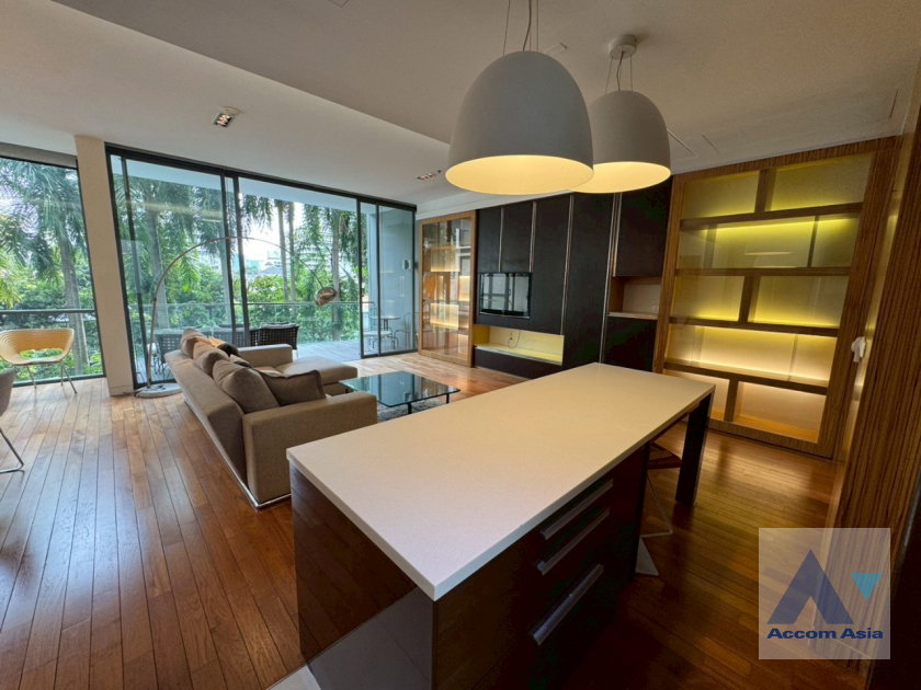 รูป 🔼🔽 AccomA 📩 Elegant condo with warm tones and built-in features (1512069) - รูปที่ 8/20
