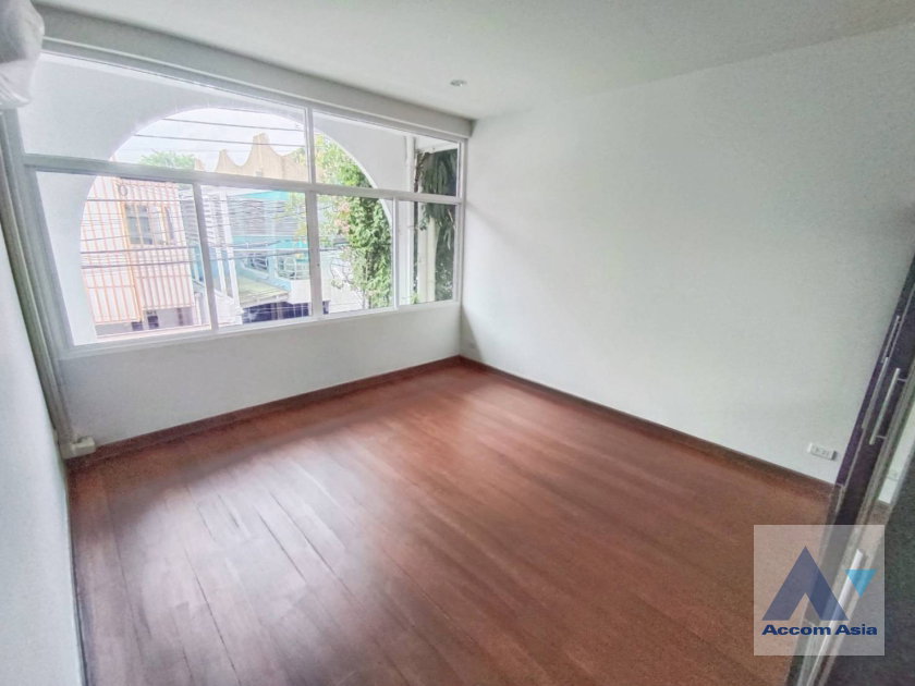 picture 🔼🔽 AccomA 📩 Pet friendly 3 BR House in Khlong Tan Nuea (AA36328) - 3/16