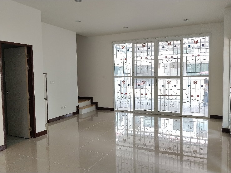 รูป บ้านรีโนเวทใหม่หลังริม3ห้องนอน2ห้องนำ้เครือสหพัฒน์ - รูปที่ 10/31