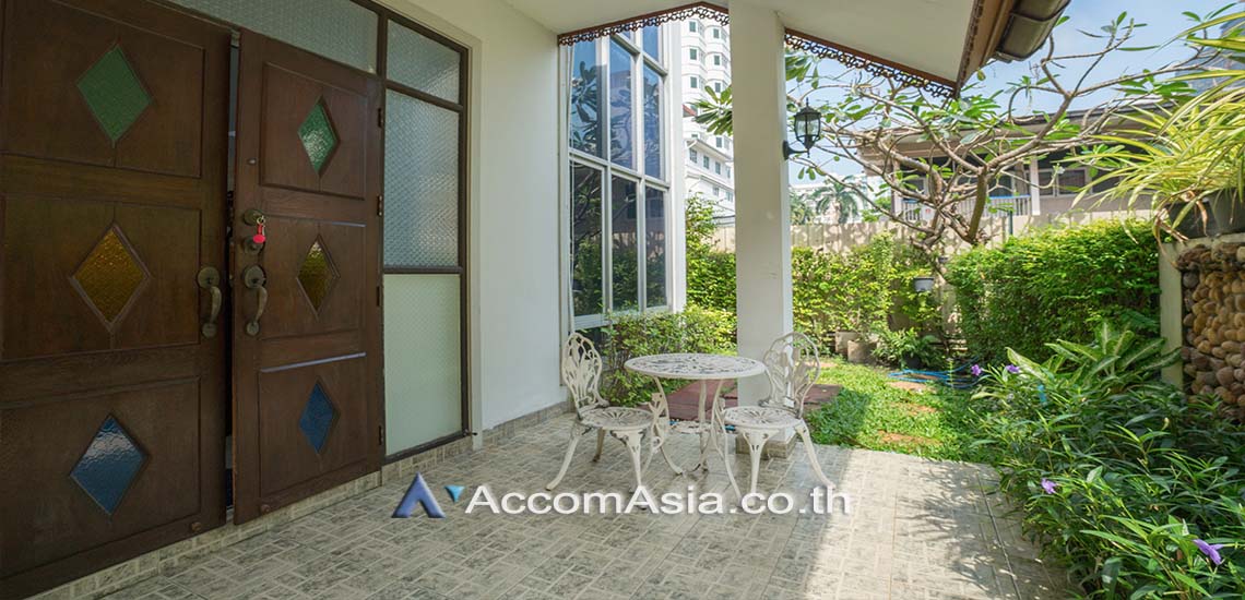 picture 🔼🔽 AccomA 📩 Villa-style home with elegant design and greenery view (95245) - 3/20