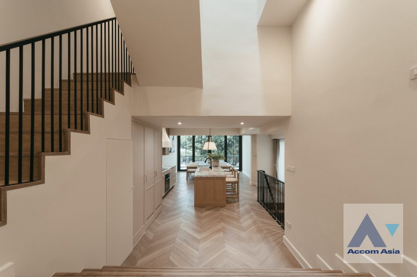 รูป 🔼🔽 AccomA 📩 Pet friendly,Newly renovated,Corner Unit 5 BR Townhouse @Regent 71 (AA43783) - รูปที่ 9/18