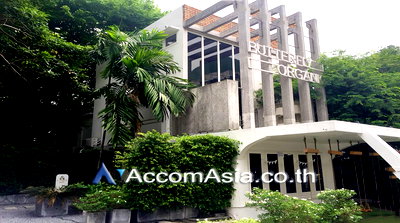 Houses for rent BTS Thong Lo (Thong Lor) : 🔼🔽 AccomA 📩 Home Office 3 BR House in Khlong Tan Nuea (1713458)