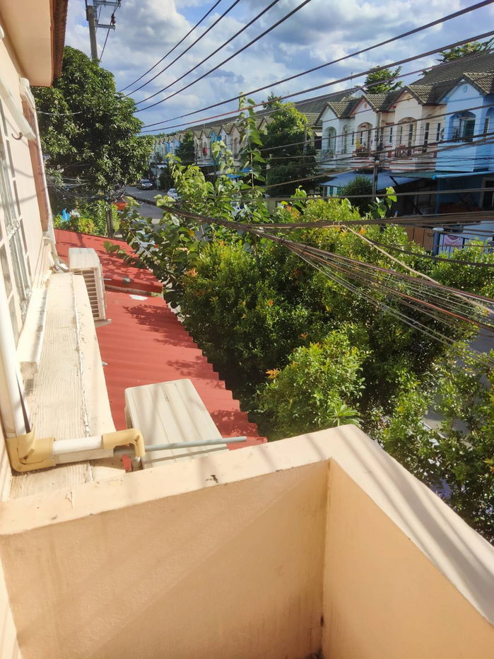 รูป ให้เช่าทาวน์เฮ้าส์ 2 ชั้น 30 ตรว.(หลังมุม) ม.เคซี 5 คลองสามวา มี 4 ห้องนอน 2 ห้องน้ำ จอดรถได้ 4 คัน ซ.พระยาสุเรนทร์ 40 - รูปที่ 7/16