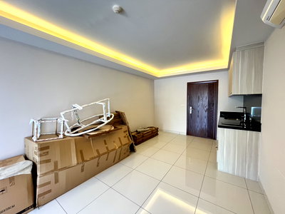 Condos for sale : Laguna Beach Resort 1 Bedroom Condo for Sale in Jomtien