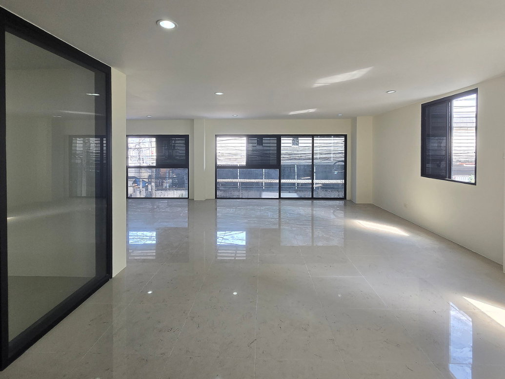 รูป 🌿 **VR0200 🔥📍 ธาราดี บิซทาวน์ ปากเกร็ด ขาย 14.9 ล้าน | เช่า 75,000/เดือน** - รูปที่ 16/17