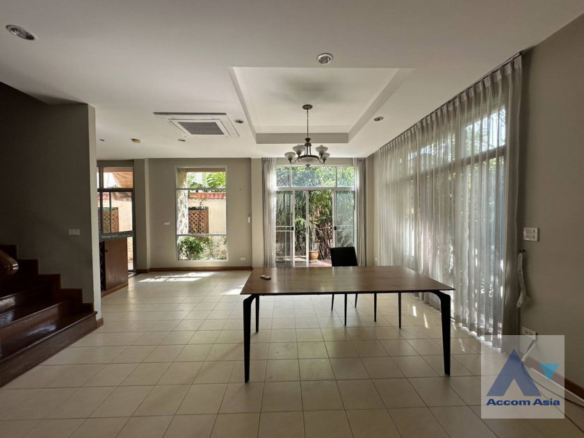 รูป 🔼🔽 AccomA 📩 Pet friendly,Home Office 3 BR House in Khlong Toei (95248) - รูปที่ 3/16