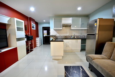 คอนโด เทสโก้โลตัส พัทยาใต้ : 1 Bedroom Condo for Sale at Platinum Suites in Thepprasit Pattaya