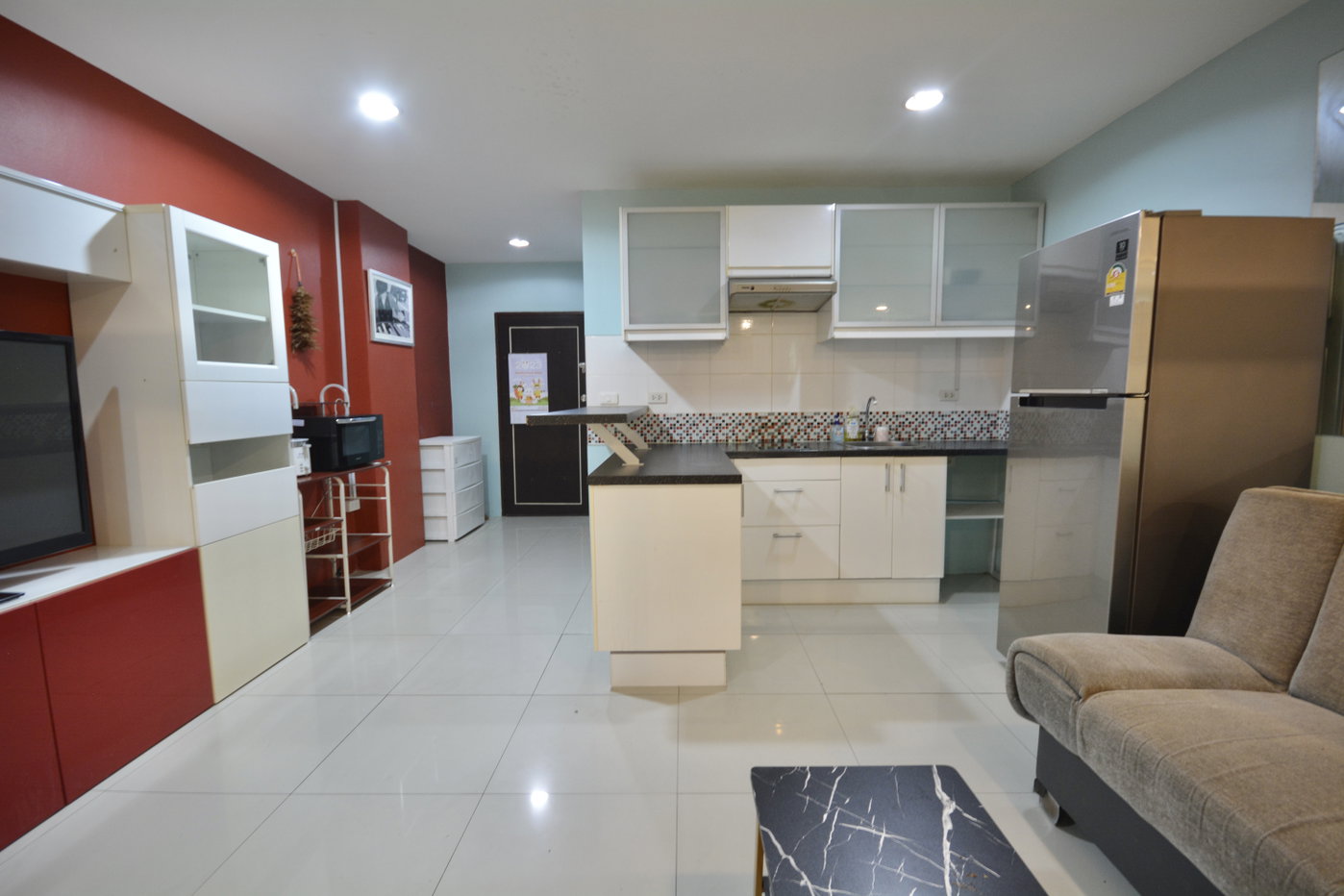 รูป 1 Bedroom Condo for Sale at Platinum Suites in Thepprasit Pattaya - รูปที่ 1/17