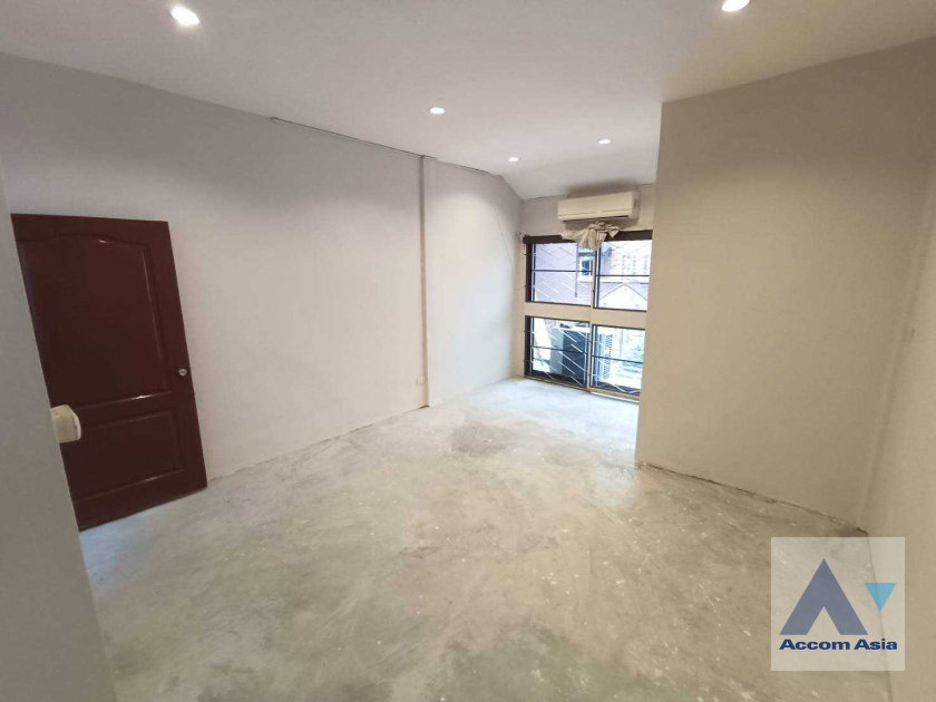 รูป 🔼🔽 AccomA 📩  4 BR House in Khlong Toei (2513892) - รูปที่ 18/20