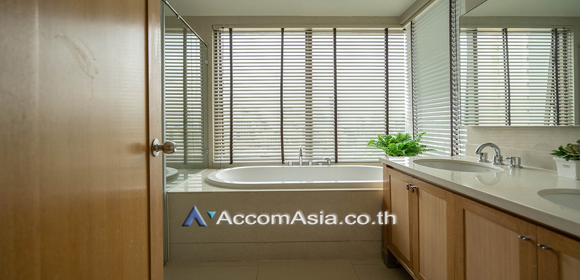 picture 🔼🔽 AccomA 📩 Corner Unit 2 BR Condominium @The Emporio Place (1517349) - 9/9