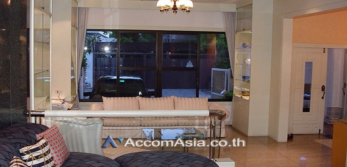 picture 🔼🔽 AccomA 📩 4 BR Townhouse in Klong Tan (110192) - 1/12