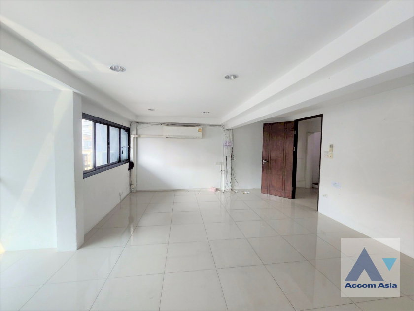 รูป 🔼🔽 AccomA 📩 Home Office,Pet friendly 4 BR Townhouse @Townhouse at Sukhumvit (AA27546) - รูปที่ 7/10