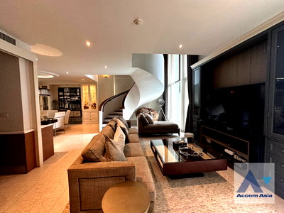 เช่าบ้านเดี่ยว ล้ง 1919 : 🔼🔽 AccomA 📩 Triplex,Private Swimming Pool 3 BR House @Baan Lux Sathon (AA44892)