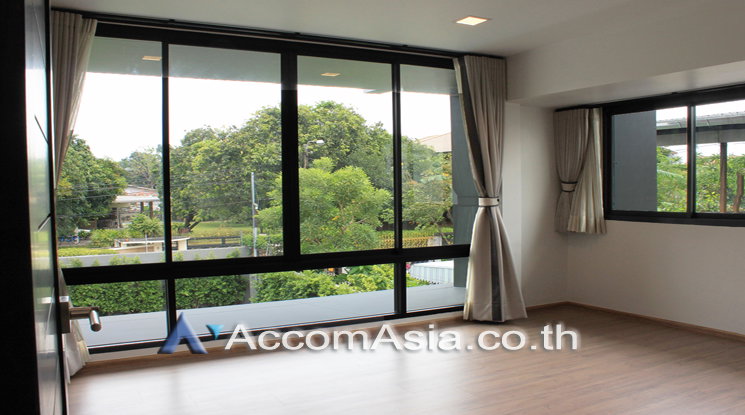 รูป 🔼🔽 AccomA 📩 Pet friendly,Private Swimming Pool 4 BR House in Phra Khanong Nuea (AA21472) - รูปที่ 13/16