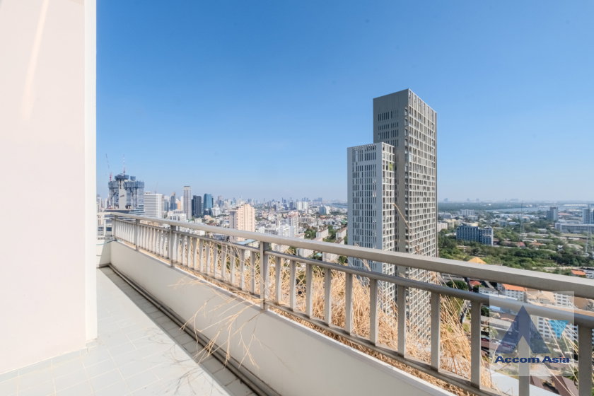 picture 🔼🔽 AccomA 📩 Spacious duplex condominium at Sathorn Park Place - 7/16