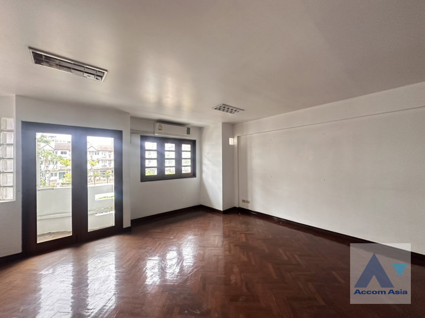 รูป 🔼🔽 AccomA 📩  4 BR Townhouse @Regent 71 (2314230) - รูปที่ 9/15