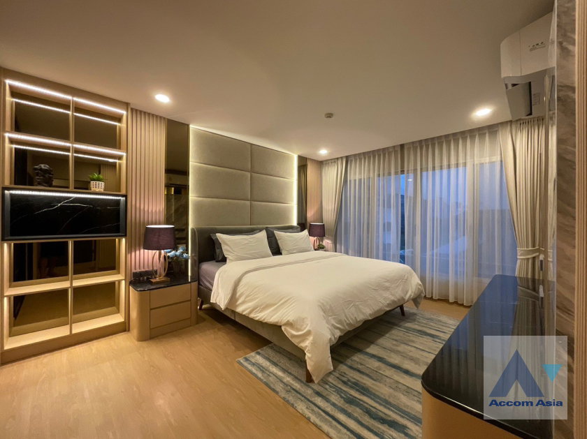 picture 🔼🔽 AccomA 📩  3 BR Condominium @Navin Court (AA34379) - 7/14