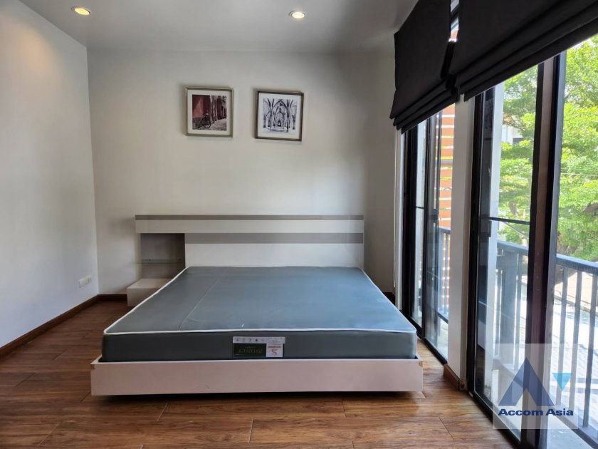 รูป 🔼🔽 AccomA 📩 Corner Unit,Fully Furnished 3 BR Townhouse @Areeya Mandarina 77 (AA45766) - รูปที่ 8/19