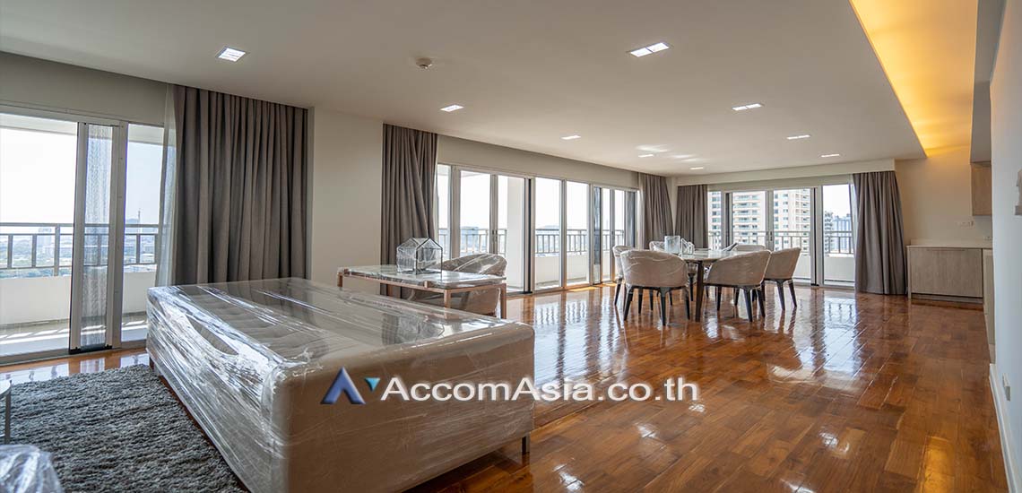 รูป 🔼🔽 AccomA 📩 Expansive condo with elegant interiors and city views in Sathorn (AA13523) - รูปที่ 1/10