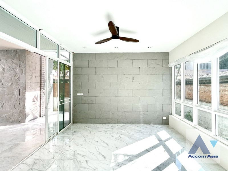 picture 🔼🔽 AccomA 📩 Home Office,Private Swimming Pool 3 BR House in Khlong Tan Nuea (2320963) - 3/15