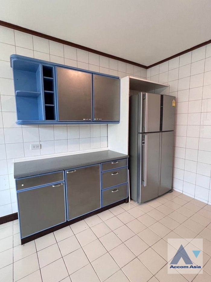 picture 🔼🔽 AccomA 📩  4 BR Condominium @Mano Tower (AA39829) - 10/20